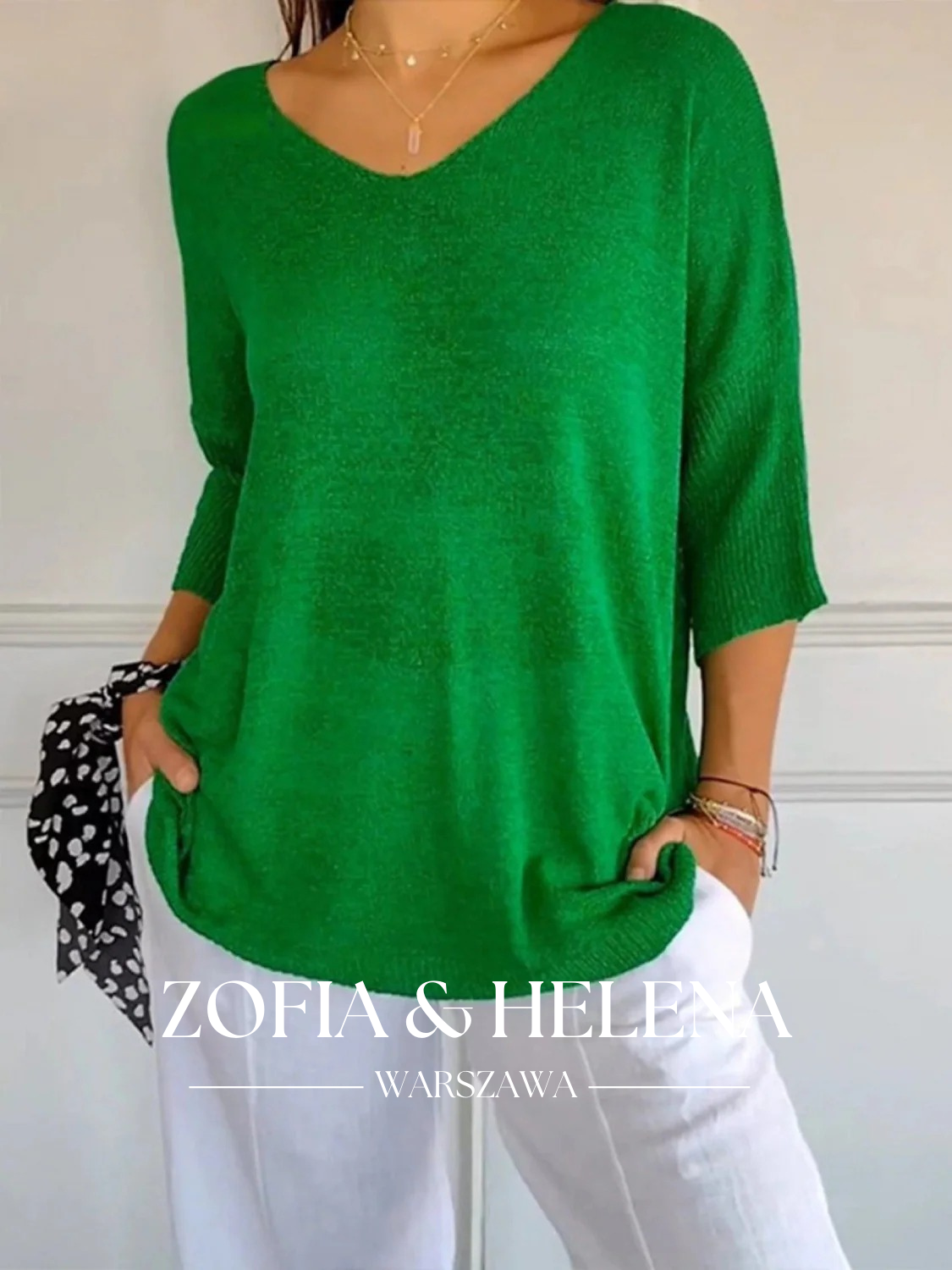 Damska bluzka dzianinowa z dekoltem w serek i rękawem 3/4 w jednolitym kolorze