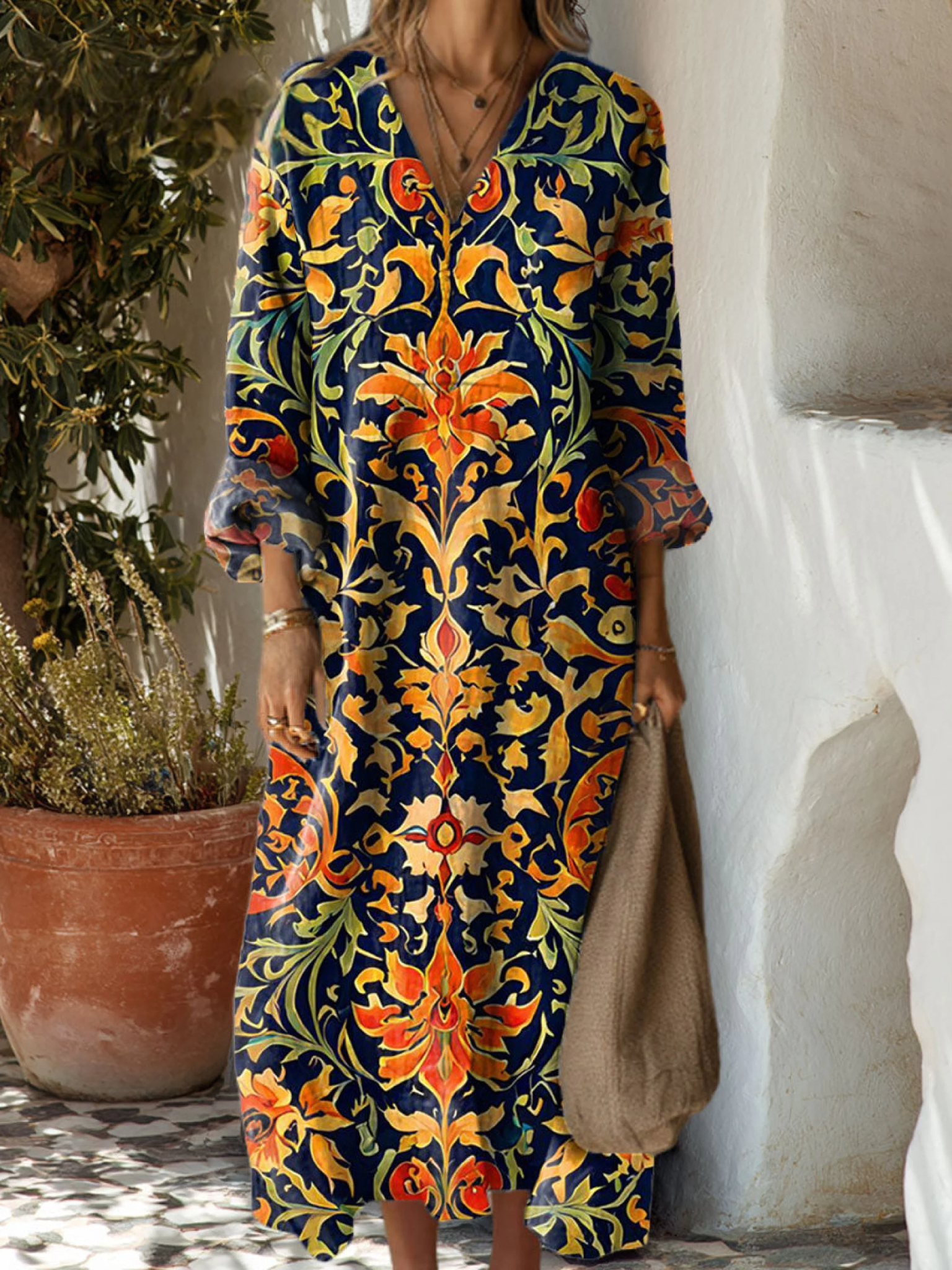 Damska sukienka w kwiatowy wzór vintage